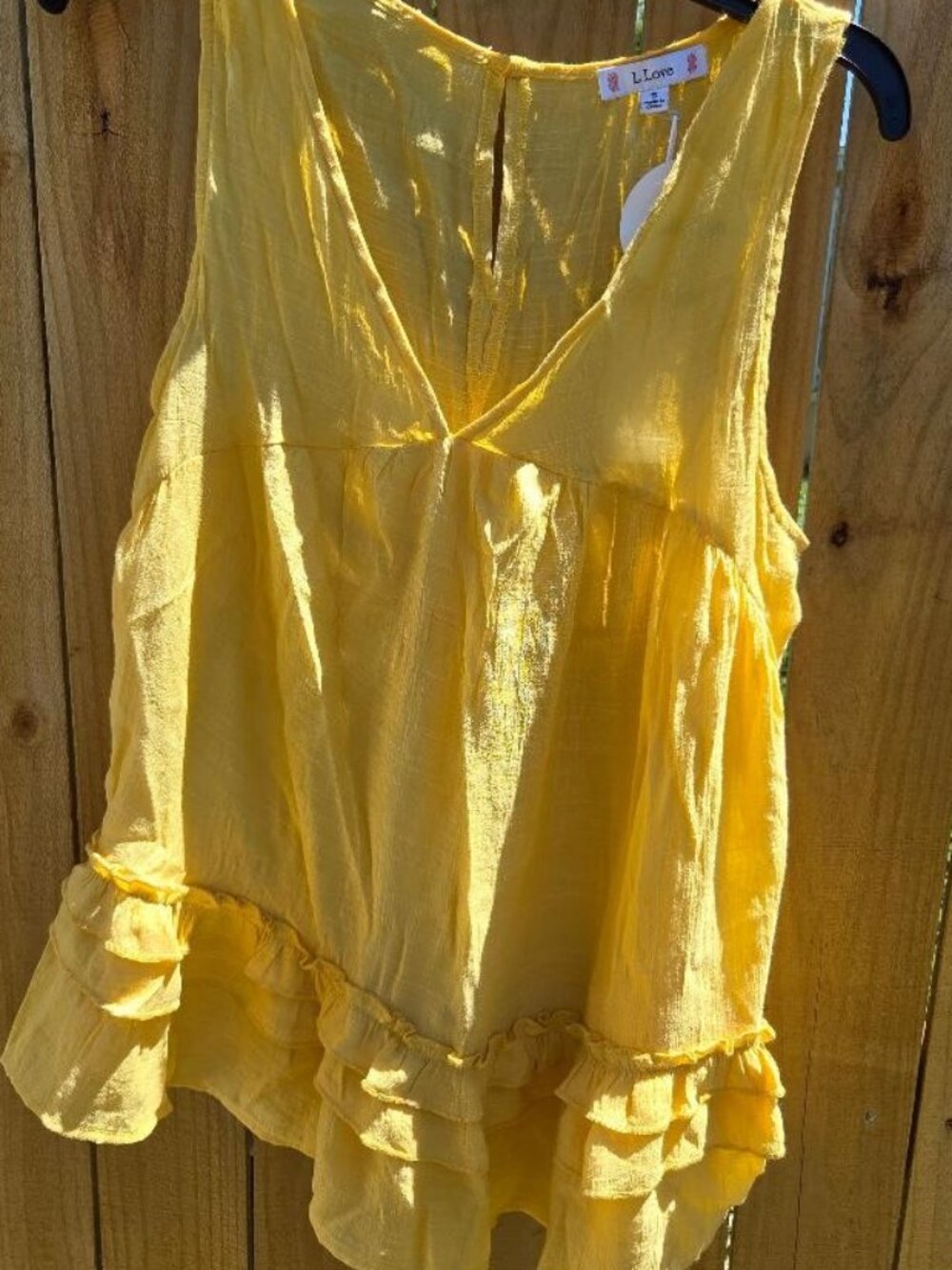 NWT Love Women's Large Yellow Sleeveless Flowy Blouse Tank Top Casual Chic